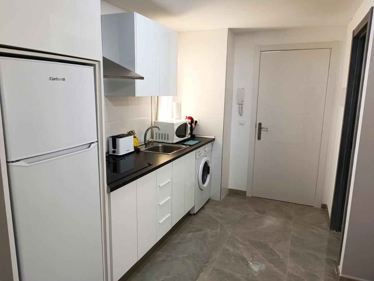 Baj - Apartamentos En Playa Bajondillo, Торемолинос Екстериор снимка