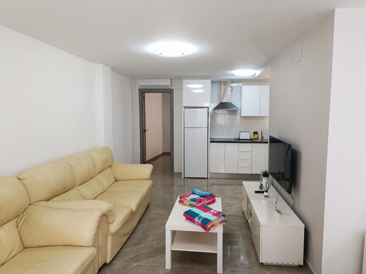 Baj - Apartamentos En Playa Bajondillo, Торемолинос Екстериор снимка