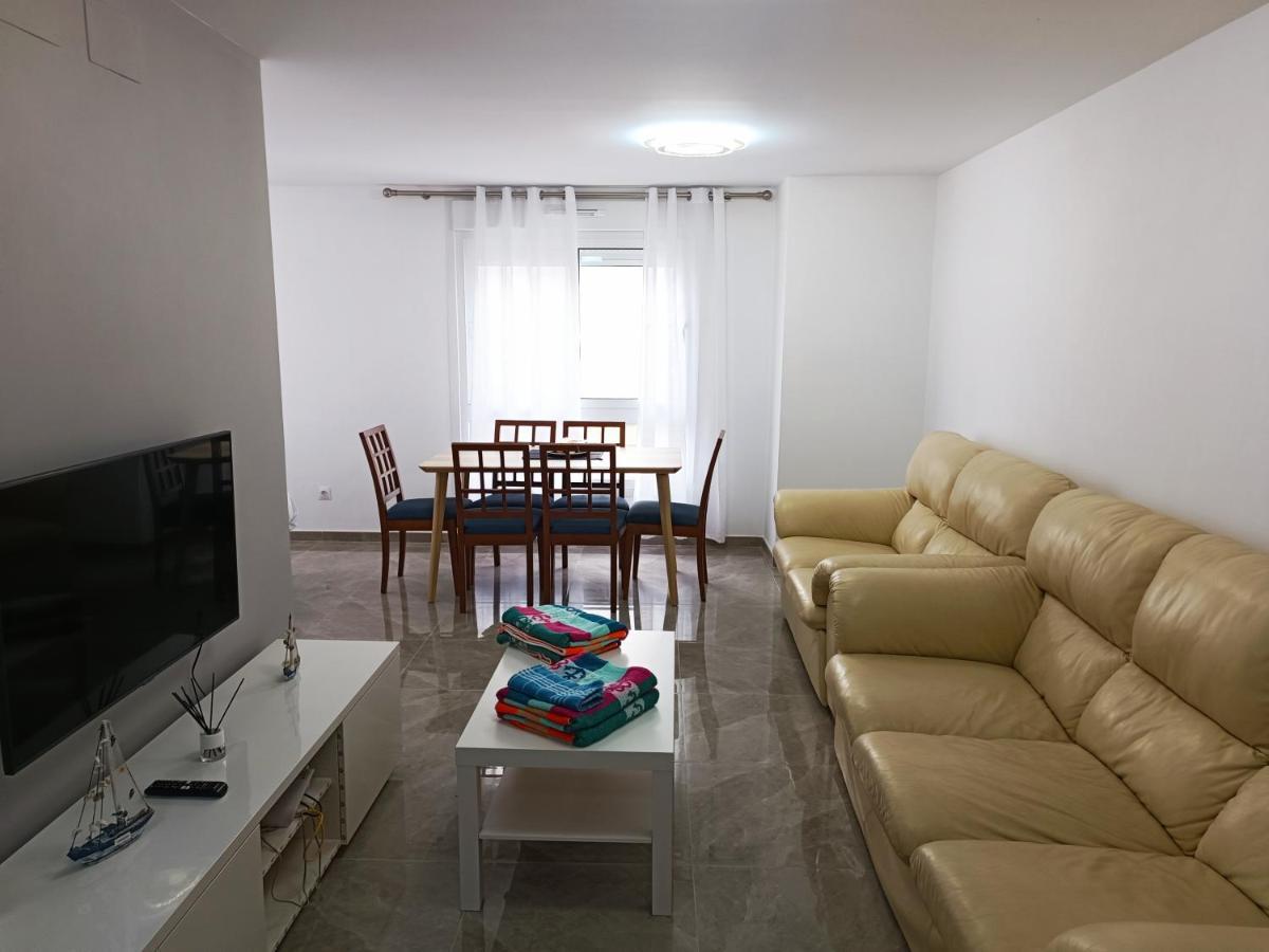 Baj - Apartamentos En Playa Bajondillo, Торемолинос Екстериор снимка