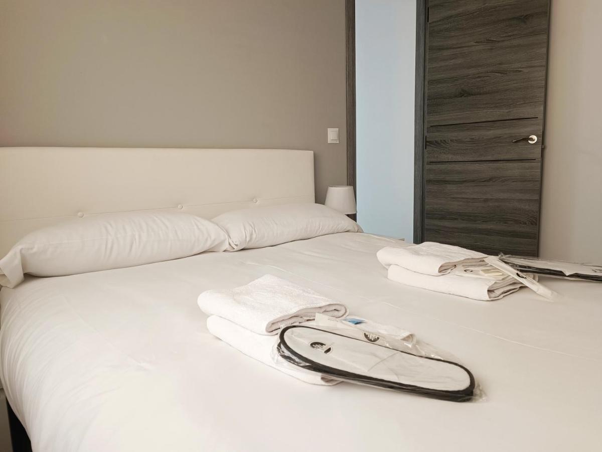 Baj - Apartamentos En Playa Bajondillo, Торемолинос Екстериор снимка