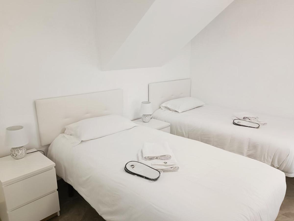 Baj - Apartamentos En Playa Bajondillo, Торемолинос Екстериор снимка