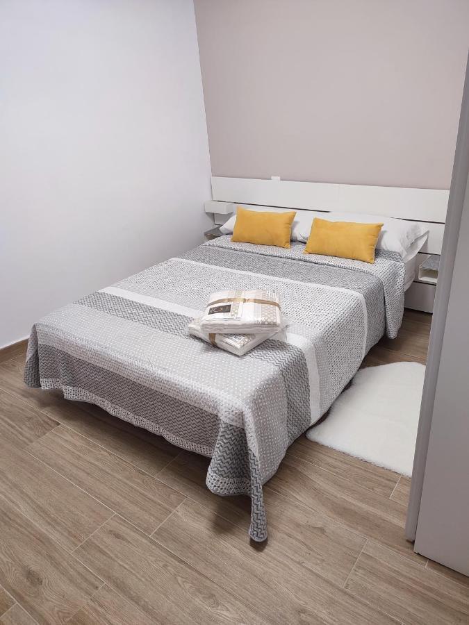 Baj - Apartamentos En Playa Bajondillo, Торемолинос Екстериор снимка