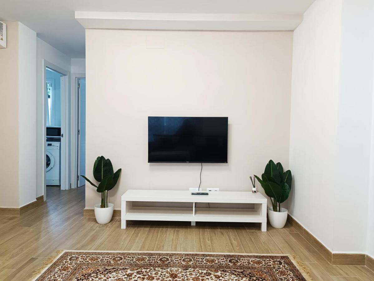 Baj - Apartamentos En Playa Bajondillo, Торемолинос Екстериор снимка